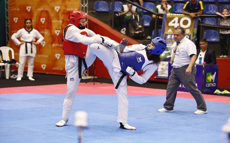 Angela Azevedo conquista mais uma medalha de ouro no Brazil Open de Taekwondo