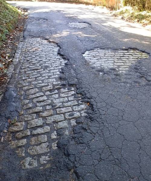 Escolha uma rua em qualquer bairro, não estará melhor que esta da Mosela. Definitivame
