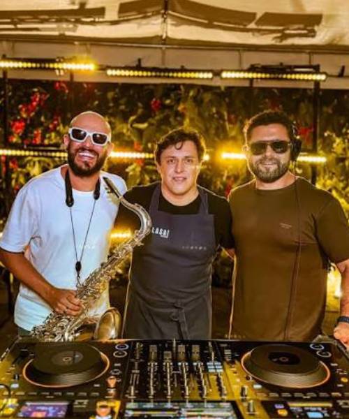 DJs Breno Morais, Bandeira e Mau comandam mais um Sunset Marambaia (Divulgação)