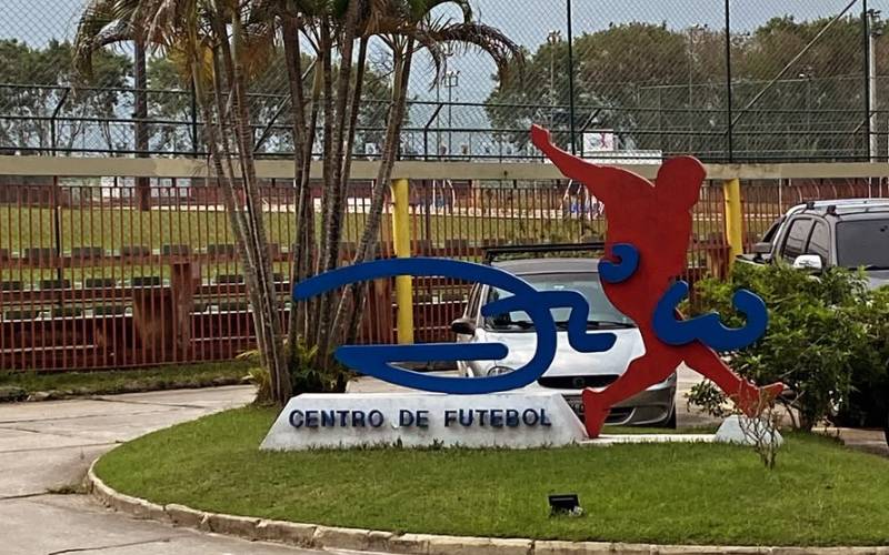 Equipe sub-9 de Petrópolis disputa Brasil Cup no CT do Zico