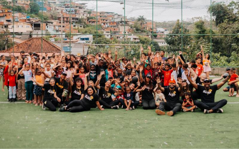 Instituto Aloha distribui mais de 3 mil brinquedos no Dia das Crianças em Petrópolis