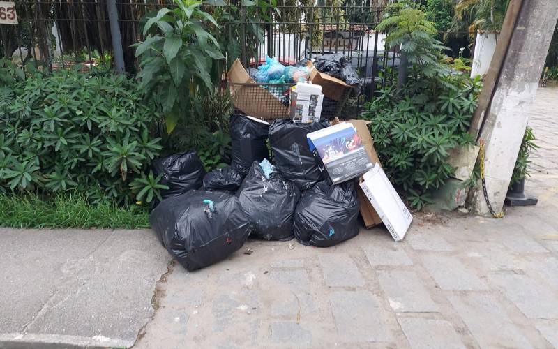 Prefeitura inicia retirada de entulho descartado irregularmente em Itaipava