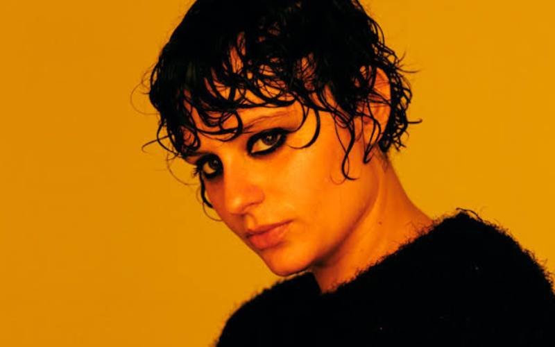 Ana Frango Elétrico leva mistura de pop, jazz e MPB ao Sesc Quitandinha