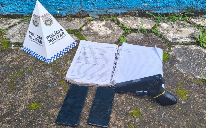 Polícia Militar apreende dois adolescentes no Caxambu e materiais ligados ao tráfico e