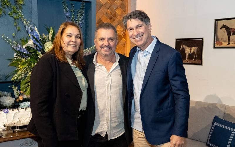 Diretoria da Solidum durante comemoração: Marlene de Souza Oliveira, Osmar Musse Felix