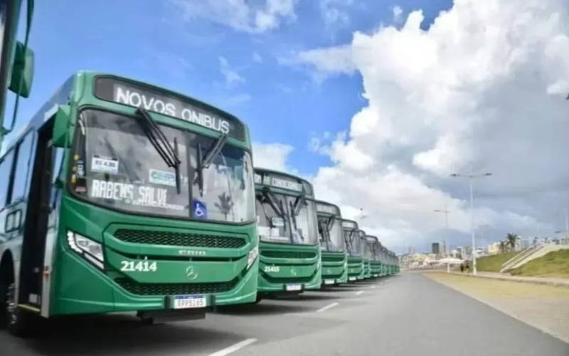 Falta de ônibus gera reclamações durante votação em três estados