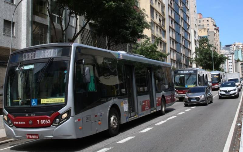 Federação pede extensão da votação em São Paulo por falta de ônibus
