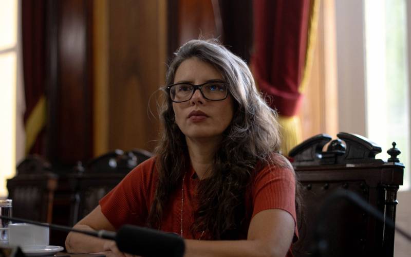 Júlia Casamasso pede ao TRE a prisão de Hingo Hammes por suposta obstrução do direito 