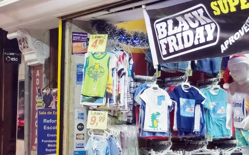 Black Friday: conheça os direitos, golpes comuns e como identificar preços enganosos 