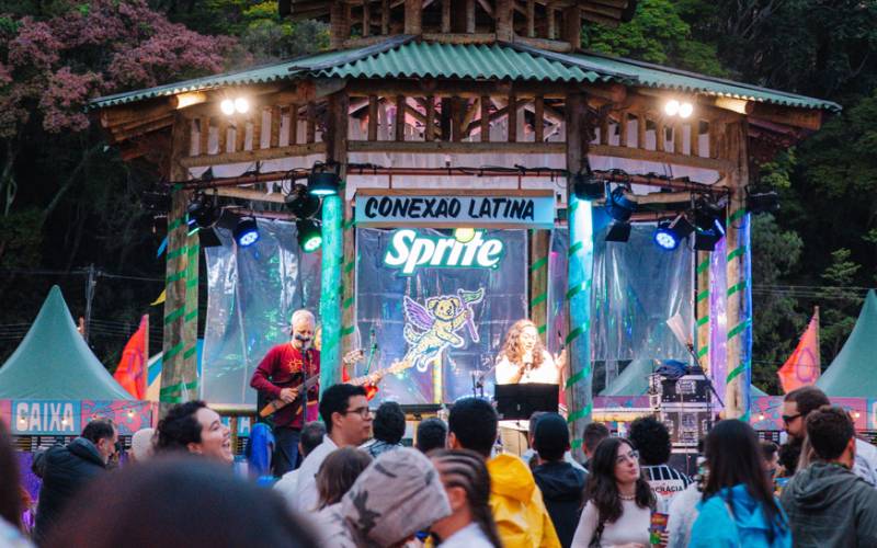 Artistas petropolitanos no palco da música independente do Rock the Mountain