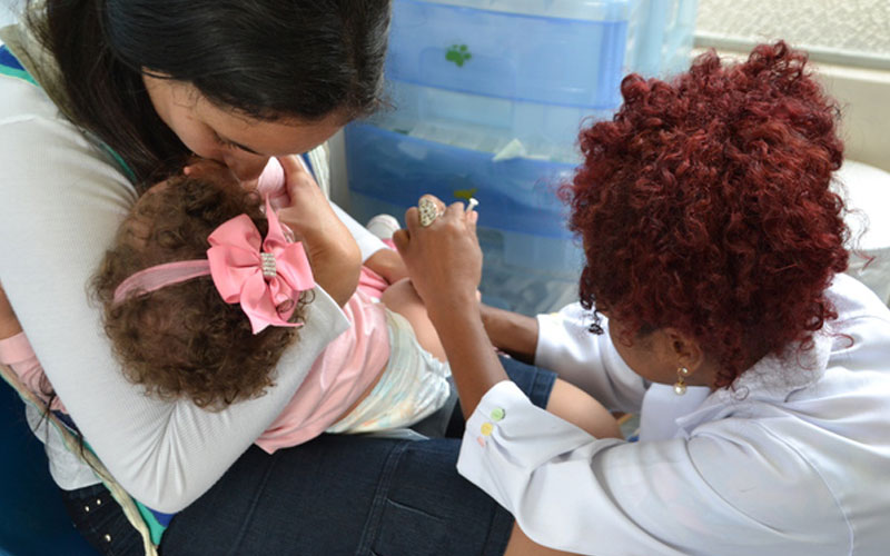 Vacinação: escola é o lugar central para a saúde, diz ministra