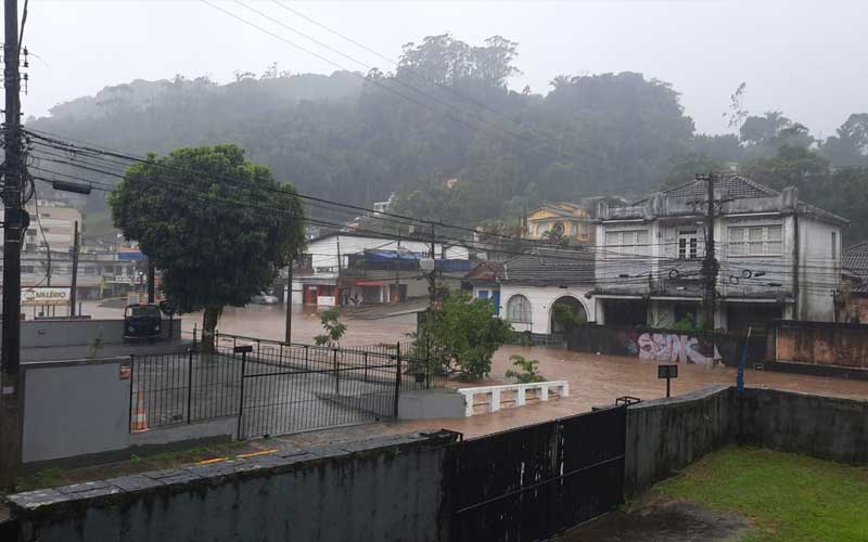 Defesa Civil de Petrópolis contabiliza 739 registros de ocorrências em função da chuva